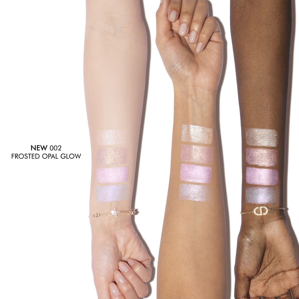 BACKSTAGE FACE PALETTE (PALETA DE ILUMINADORES Y RUBORES MULTI-USOS)